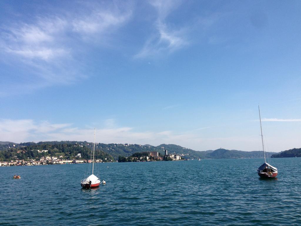 Emy Lake Orta Пела Екстериор снимка